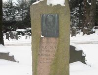 Gravminne, overlærer Ole Devik. Foto: Stig Rune Pedersen