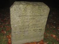 52. Ole Omre gravminne.jpg