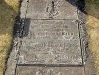 Eldre, liggende gravminne, Hillestad kirkegård. Foto: Stig Rune Pedersen