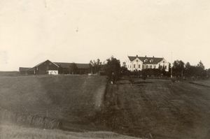Onsrud, Akershus - Riksantikvaren-T040 01 0020.jpg