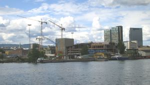 Operaen under bygging juni 2005.jpg