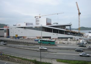 Operaen under bygging juni 2006.jpg