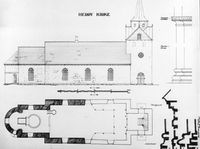 Herøy kirke i mellomkrigstida. De skraverte delene av muren er fra middelalderen, resten er fra utbyggingen i 1879-1880. Det lille sakristiet som ble bygget bak altertavla i 1911 vises også. Foto: Harald Sund