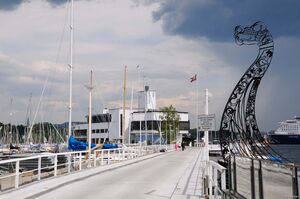 Oslo, Dronningen 01.jpg