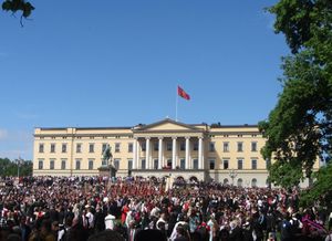 Oslo 17. mai 2014 Slottet 2.JPG