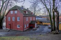 Arno Berg sto i 1955-1957 for restaureringen hovedhuset til løkka Marienlyst i Blindernveien 10. Foto: Leif-Harald Ruud (2015).