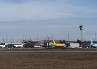 Oslo lufthavn fotografert fra vest mot øst. Foto: Stig Rune Pedersen
