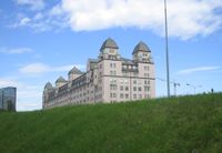 Oslo havnelager, nordisk nybarokk med jugend- og klassistiske elementer (ark. Bredo Berntsen, oppført 1916–1920). Foto: Stig Rune Pedersen (2005)