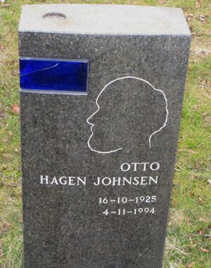 Otto Hagen Johnsen gravminne Oslo.jpg