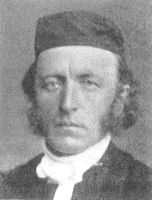 Otto Ottesen, sokneprest i Skjåk (1863-1877) og kommunens fyrste ordførar (1866-1875). Fotograf ukjent.