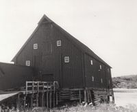 Brygga med lafta fundament, ca. 1978. Foto: Olve Utne.