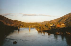 Ou1996 Surna fr nye Eye bru mot gl.-Eye bru.jpg