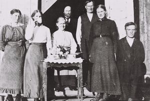 Over-Kallrustad familieselskap trammen.jpg