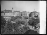 89. Oversikt mot Stortinget - no-nb digifoto 20130115 00042 NB MS G3 0042.jpg