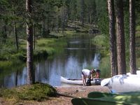 Pakker kano for langtur. Foto Morgan Nilsson