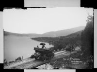 147. Paa vei til Fjeldstuen Haukelidsæter Telemark. - no-nb digifoto 20140703 00114 NB NS NM 14024.jpg