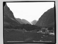 276. Parti af Sundal i Mauranger, Hardanger. - no-nb digifoto 20130125 00061 NB MS G4 0061.jpg