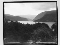 251. Parti af Ulvik, Hardanger. - no-nb digifoto 20130125 00082 NB MS G4 0082.jpg