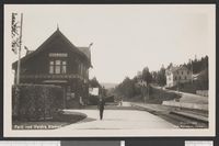 102. Parti ved Veldre Station - no-nb digifoto 20150812 00027 bldsa PK26204.jpg