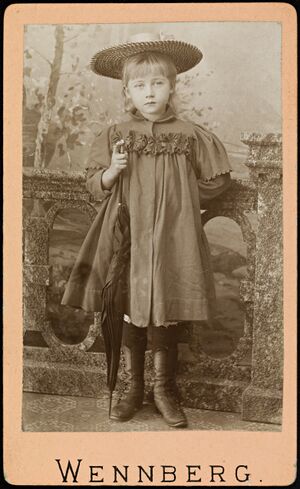 Pauline Hall (Visittkortfoto, blds 06004).jpg