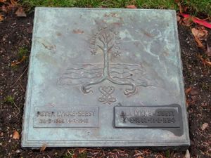 Peter Lykke-Seest gravminne.jpg