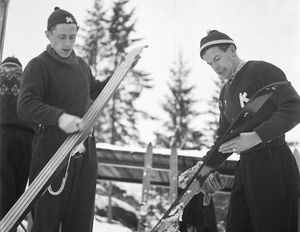 Petter Hugsted og Asbjørn Ruud 1949.jpg