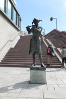 «Piperen i Piperviken» på Rådhusplassen i Oslo. Foto: Chris Nyborg (2013).