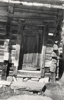 Inngangspartiet til Vinjestoga. Foto: Halvor Vreim (1956)