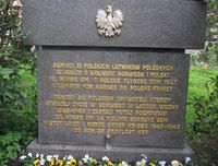 Minnesmerke over ti polske flygere som falt under andre verdenskrig, Vestre gravlund i Oslo. Foto: Stig Rune Pedersen (2012).