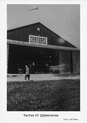 Porten til 100-meteren.jpg