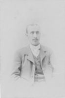 34. Portrett Adam Baarsrud (1002).jpg