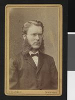 10. Portrett av Abr. Larsen, 1882 - no-nb digifoto 20140325 00024 bldsa FA1415.jpg