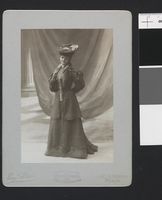 208. Portrett av Elida "Elly" Eyde i Paris - no-nb digifoto 20160419 00345 bldsa EYDE 5 15 og 16 023.jpg