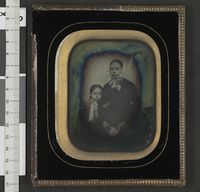 229. Portrett av en kvinne og ei jente daguerreotypi - no-nb digifoto 20160715 00059 bldsa FAU093 a.jpg