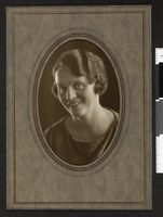 238. Portrett av uidentifisert, ung kvinne - no-nb digifoto 20160711 00018 blds 08073.jpg