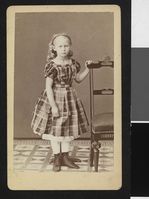 125. Portrett av uidentifisert jente - no-nb digifoto 20140326 00083 bldsa FA1504.jpg