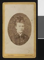 5. Portrett av uidentifisert kvinne, ca. 1875 - no-nb digifoto 20140326 00068 bldsa FA1482.jpg
