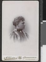 63. Portrett av uidentifisert kvinne, ca. 1895 - no-nb digifoto 20151202 00021 blds 07741.jpg