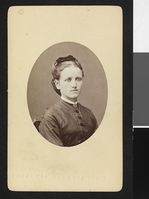 143. Portrett av uidentifisert kvinne - no-nb digifoto 20140326 00212 bldsa FA1501.jpg