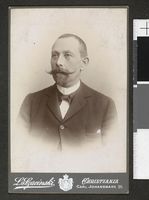 74. Portrett av uidentifisert mann - no-nb digifoto 20151202 00009 blds 07758.jpg