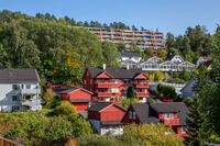 Terrasseblokker og småhusbebyggelse lengst sør i Prinsdal. Foto: Leif-Harald Ruud (2020)