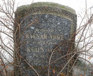 Ragnar Vogt gravminne.jpg