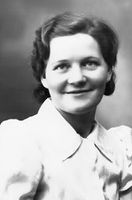 Gjertrud Rasmussen - Hjelpebetjent fra 1935 til 1940. Fast ansatt 1940-1943. Foto-eier Vigdis Strømseng Oskarsen