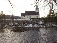 Raufoss kirke i Vestre Toten kommune, innviet 1939, ark. Bucher Foto: Trond Nygård (2012)
