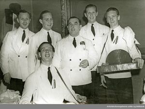 Regnbuen Oslo serveringspersonale.jpg