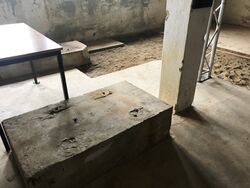 Renseanlegget ved Berg gård i Skedsmo, del av interiør. Alt av kummer og rør er fjernet. Foto Steinar Bunæs.