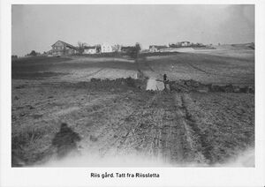 Riissletta krater.jpg