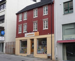 Rikard Kaarbøs gate 14 (Harstad).jpg