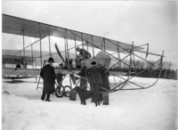 Roald Amundsen da han tok flysertifikat på Kjeller i 1914.