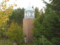 Støpul ved Romsås kirke i Oslo (1995). Foto: Stig Rune Pedersen